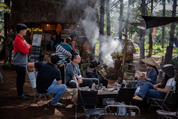 Chợ phiên măng đen