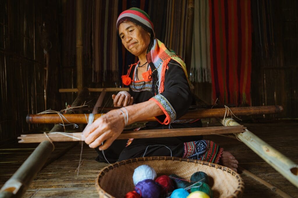 Dệt thổ cẩm Măng Đen